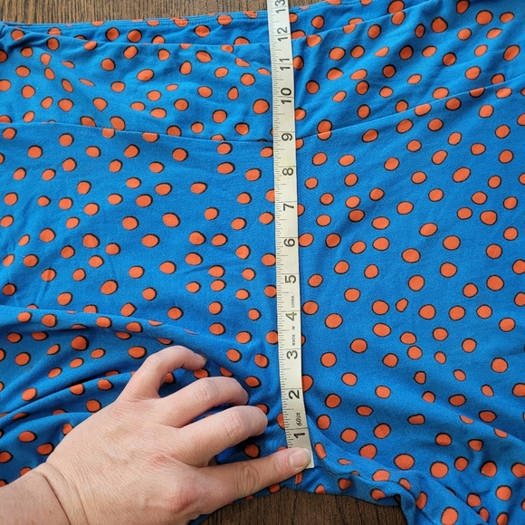 LulaRoe Blue and Red Polka Dot Hi-Rise Legging Size Women's Tall and Curvy 12-22 - Picture 7 of 10